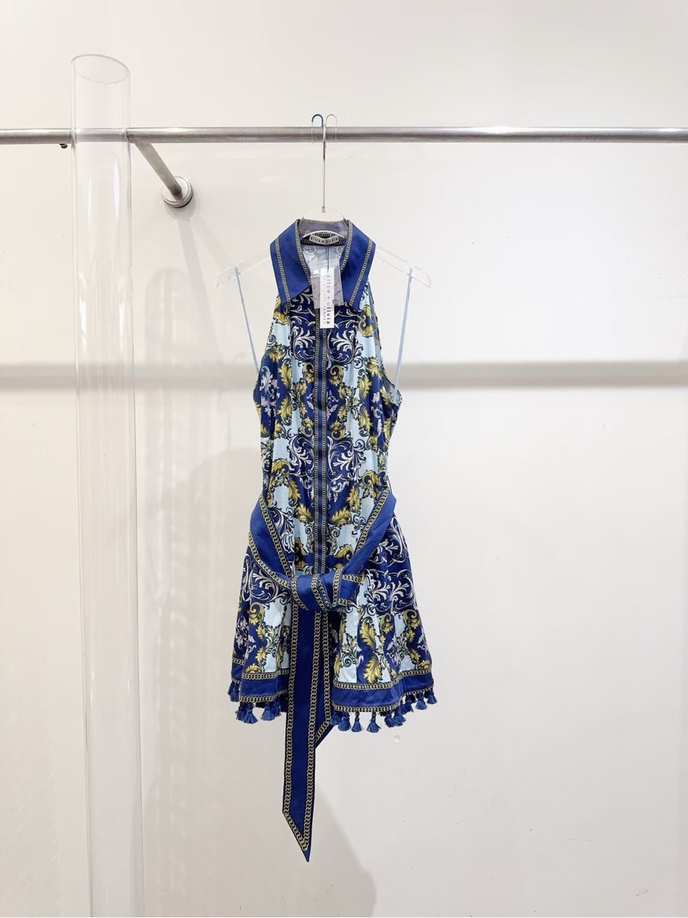 🚩steal Alice + Olivia Blue, Yellow and White Baroque Halter Mini Dress